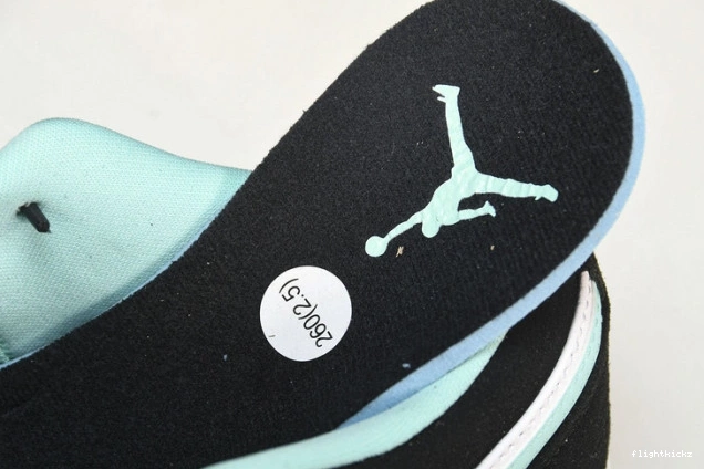Jordan Island CQ9828-131 Air 1 Green Low 0807